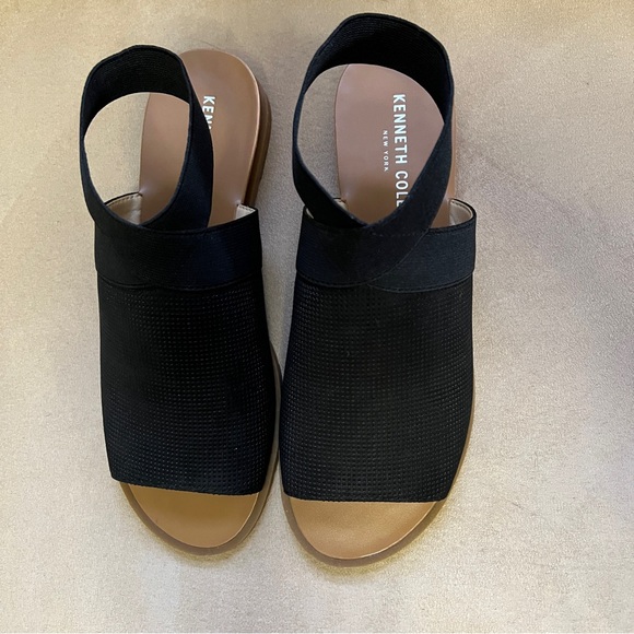 Kenneth Cole New York Jules Elastic Ankle
Strap Sandal - Picture 3 of 9